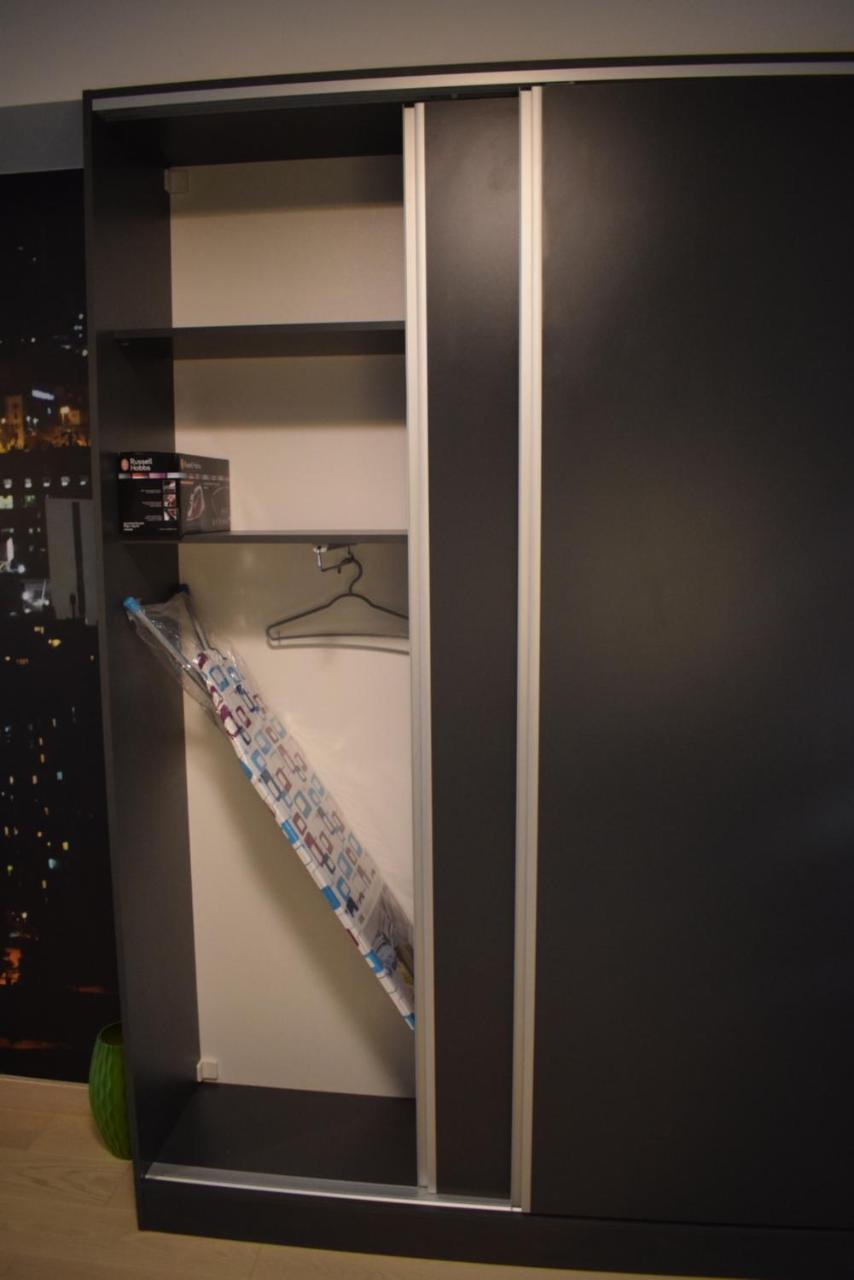 Gabriela & Marjan Luxury Self Check-in Flatiron *