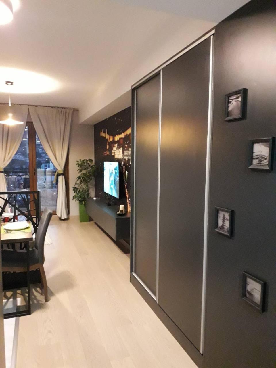 Gabriela & Marjan Luxury Self Check-in Flatiron * Skopje